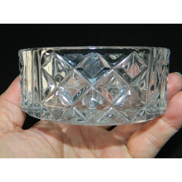 Cut Crystal Vanity Set: Decanter Vase Stopper & Wedgewood Lidded Trinket Box - Picture 14 of 16